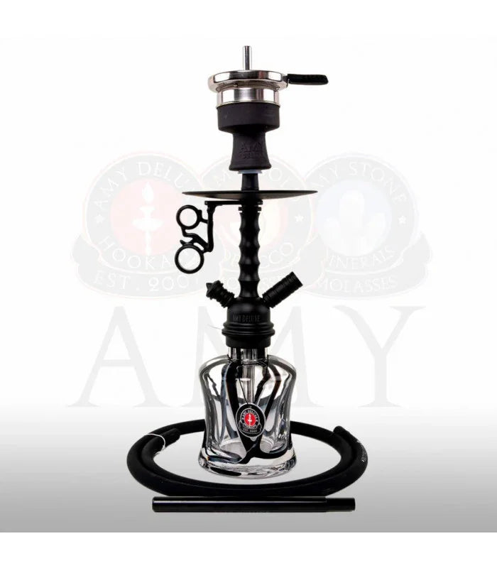AMY Deluxe 124.03 Black matzwarte shisha van 70 cm met zwarte glazen vaas en RVS rookkolom, vooraanzicht