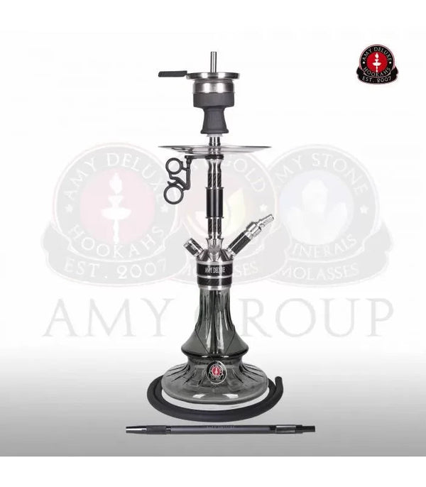 Amy Deluxe SS26.02 Zwart shisha van roestvrij staal met zwarte glazen vaas en kliksluitsysteem, medium formaat 45-65 cm, vooraanzicht