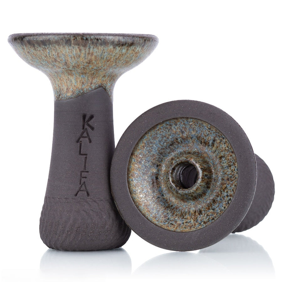 Zijaanzicht van de Kalifa Phunnel Mini Apatit blauwe hookah bowl, handgemaakt