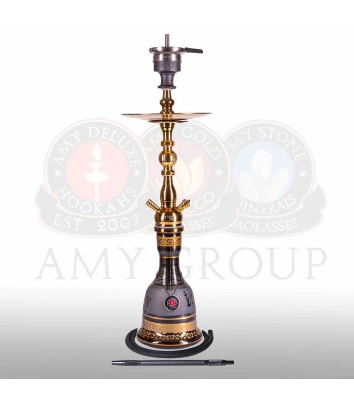 Amy Deluxe Kura Goud hookah van 79 cm met messing zuil en glazen vaas