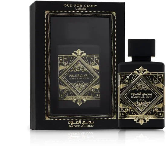 Flesje Lattafa Oud for Glory parfum met oosterse oud-geur en saffraan