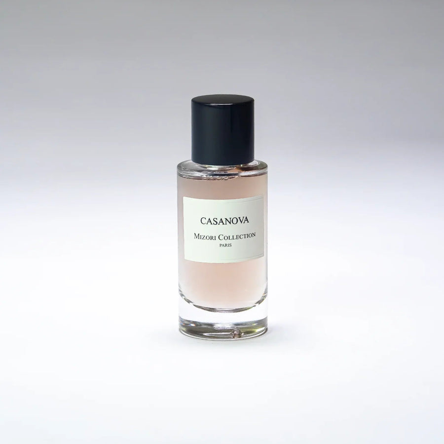 Fles Casanova eau de parfum 50 ml van Mizori Collection Paris