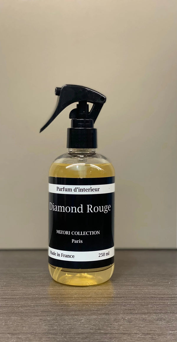 Mizori Collection Diamond Rouge kamerparfum 250 ml sprayflacon vooraanzicht