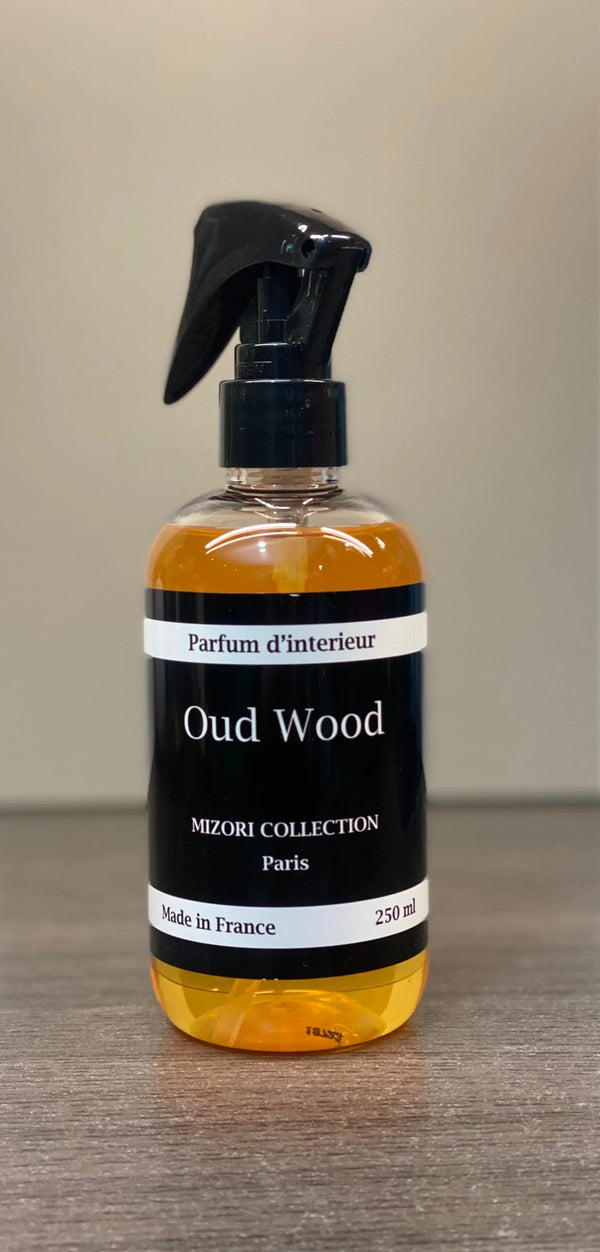 Mizori Collection Oud Wood interieurspray 250 ml kamerparfum